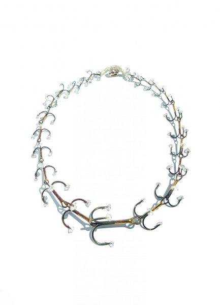 Ecueil-moi (Catch Me), Necklace, 2018, Silver, steel, rock crystal