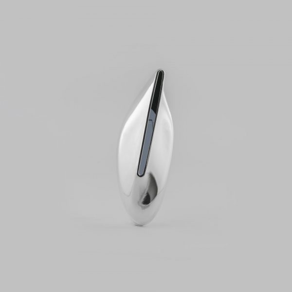 PEEKER I, Brooch, 2019, Silver-plated copper, mirror acrylic, steel