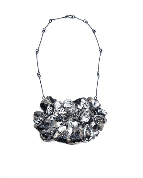 Heart XV, 2017, necklace; aluminium, glass enamel, silver